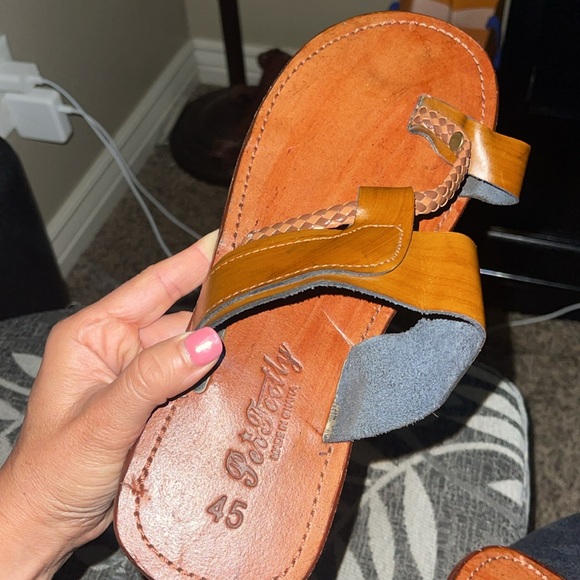 Brown Leather Sandals with Black Accents - Picture 6 of 6